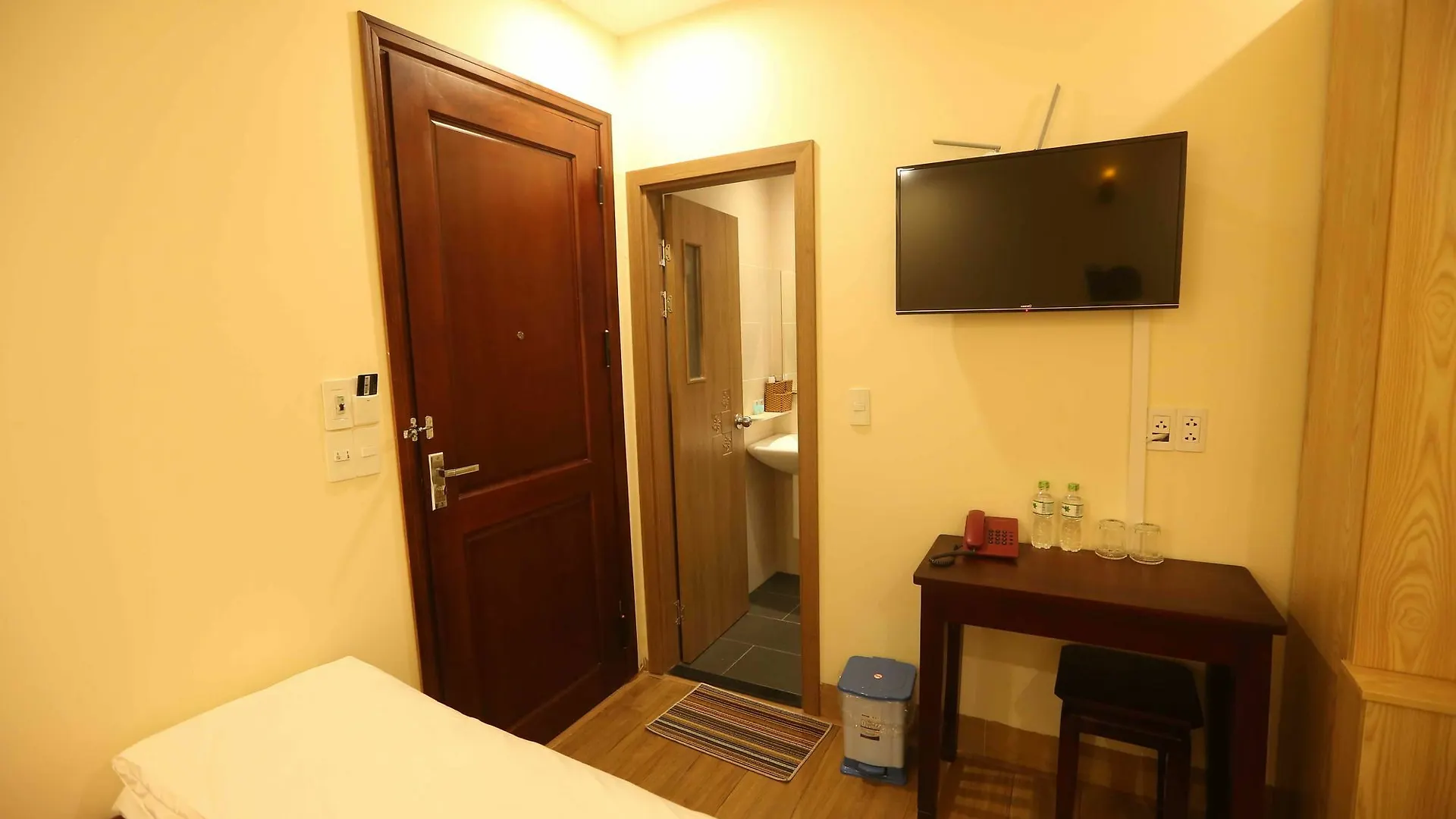 Stars Hotel Da Nang 2*,  Vietnam